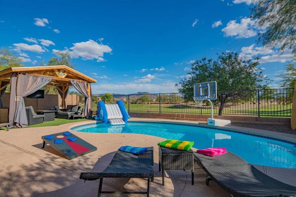 Tranquil Oasis: Experience Luxury Living! Hébergement de vacances *
